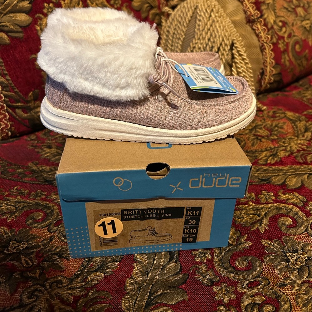 Hey Dude Kids Pink Boots with Faux Fur, Size 11 Youth, NWT